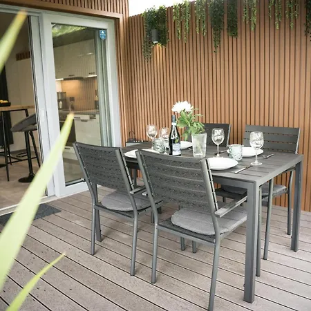 Triumph Ferienhaeuser & Holiday home Rangsdorf