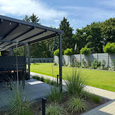 Triumph Ferienhaeuser & Dom wakacyjny Rangsdorf