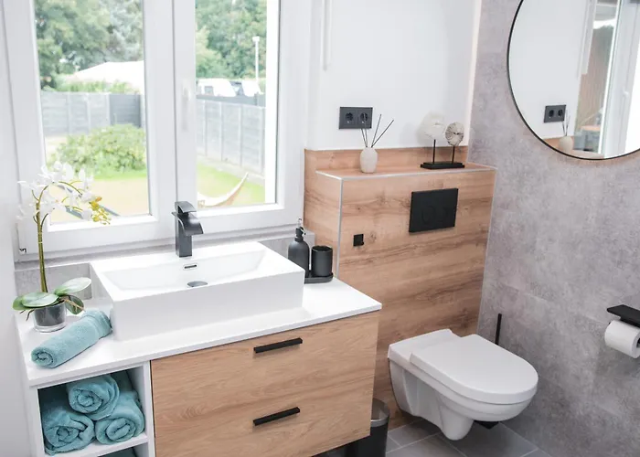 Triumph Ferienhaeuser & *